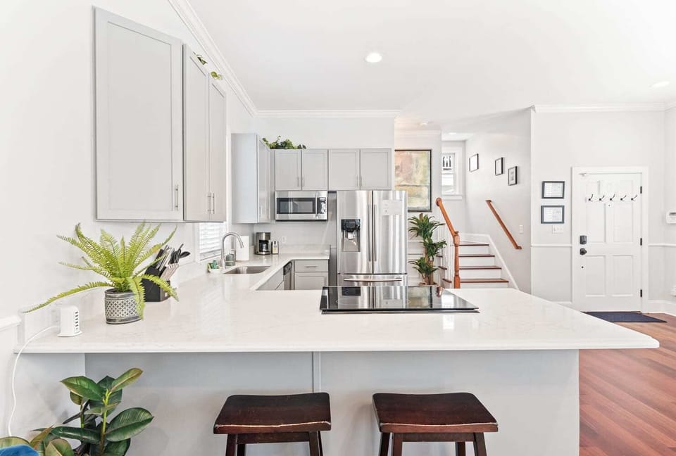 Kitchen with Breakfast Bar, Local Coffee Included