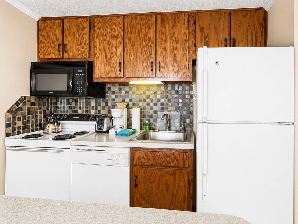 Fully-equipped Kitchen