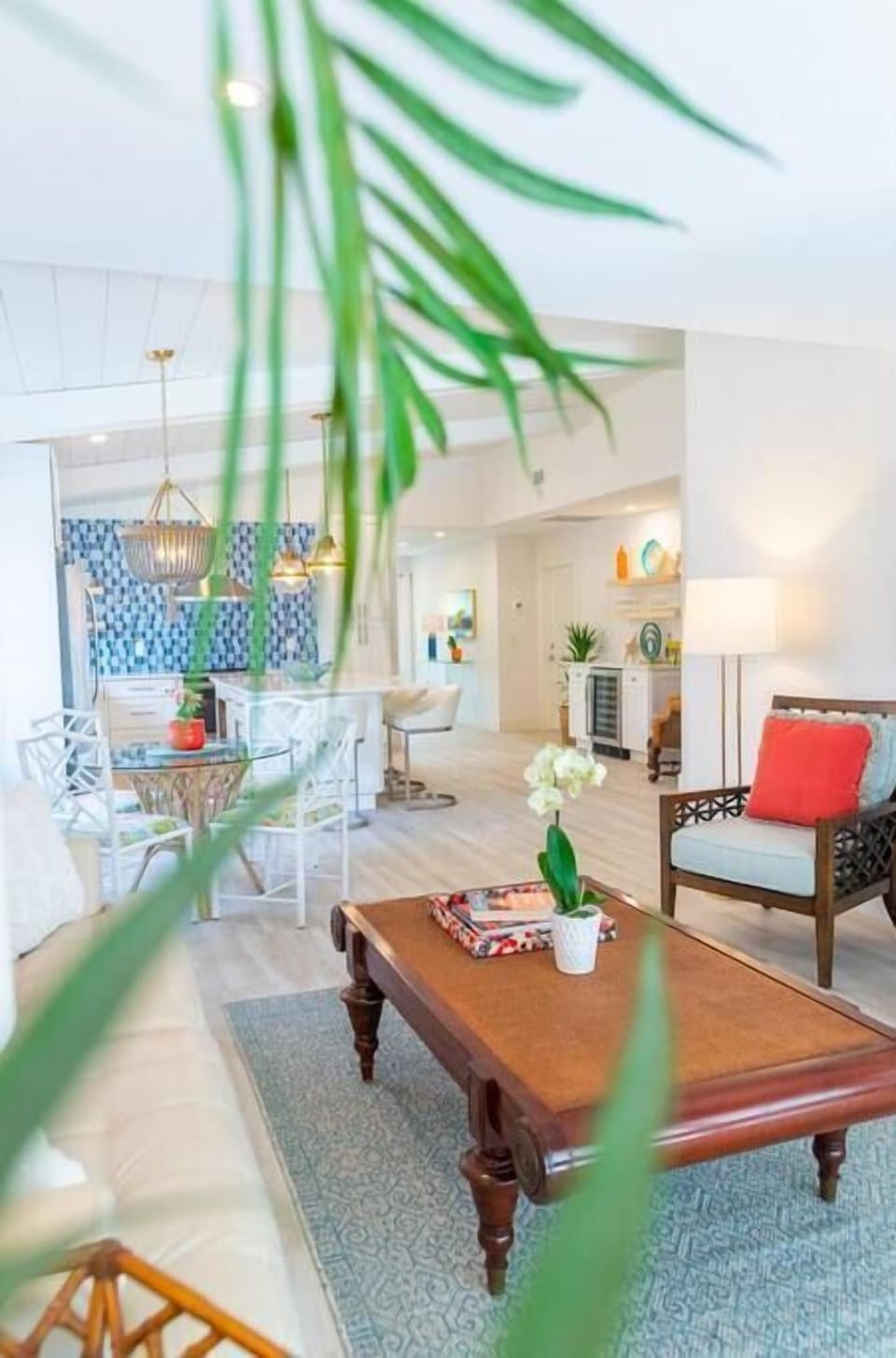 Spacious open floor plan for relaxing or entertaining