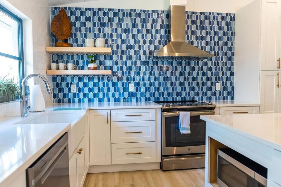 Fully stocked kitchen with all the essentials needed to prepare a delicious meal morning, noon or night!