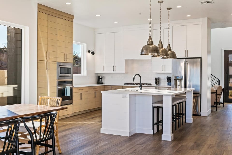 House, Multiple Bedrooms | Private kitchen | Fridge, oven, coffee/tea maker, toaster