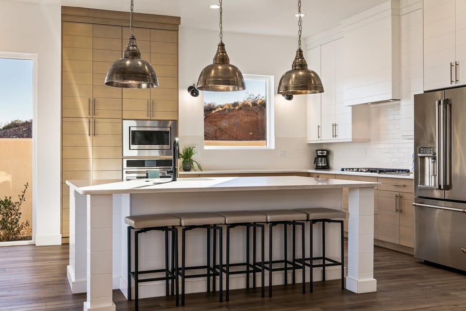 House, Multiple Bedrooms | Private kitchen | Fridge, oven, coffee/tea maker, toaster