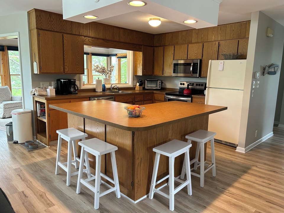 Bright kitchen (new appliances not shown)