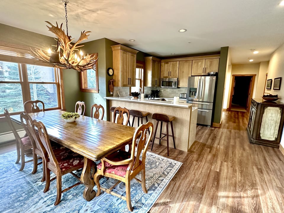 Condo, 3 Bedrooms | Dining