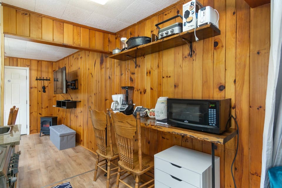 Cute and quaint! Come stay a while. We've got everything you'll need.