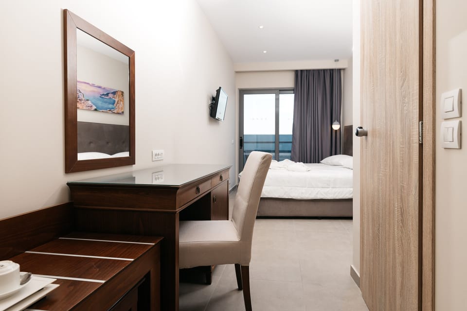 In-room safe, desk, soundproofing, iron/ironing board