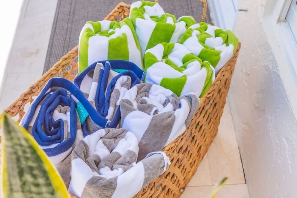Quality plush pool/beach towels available for guest use