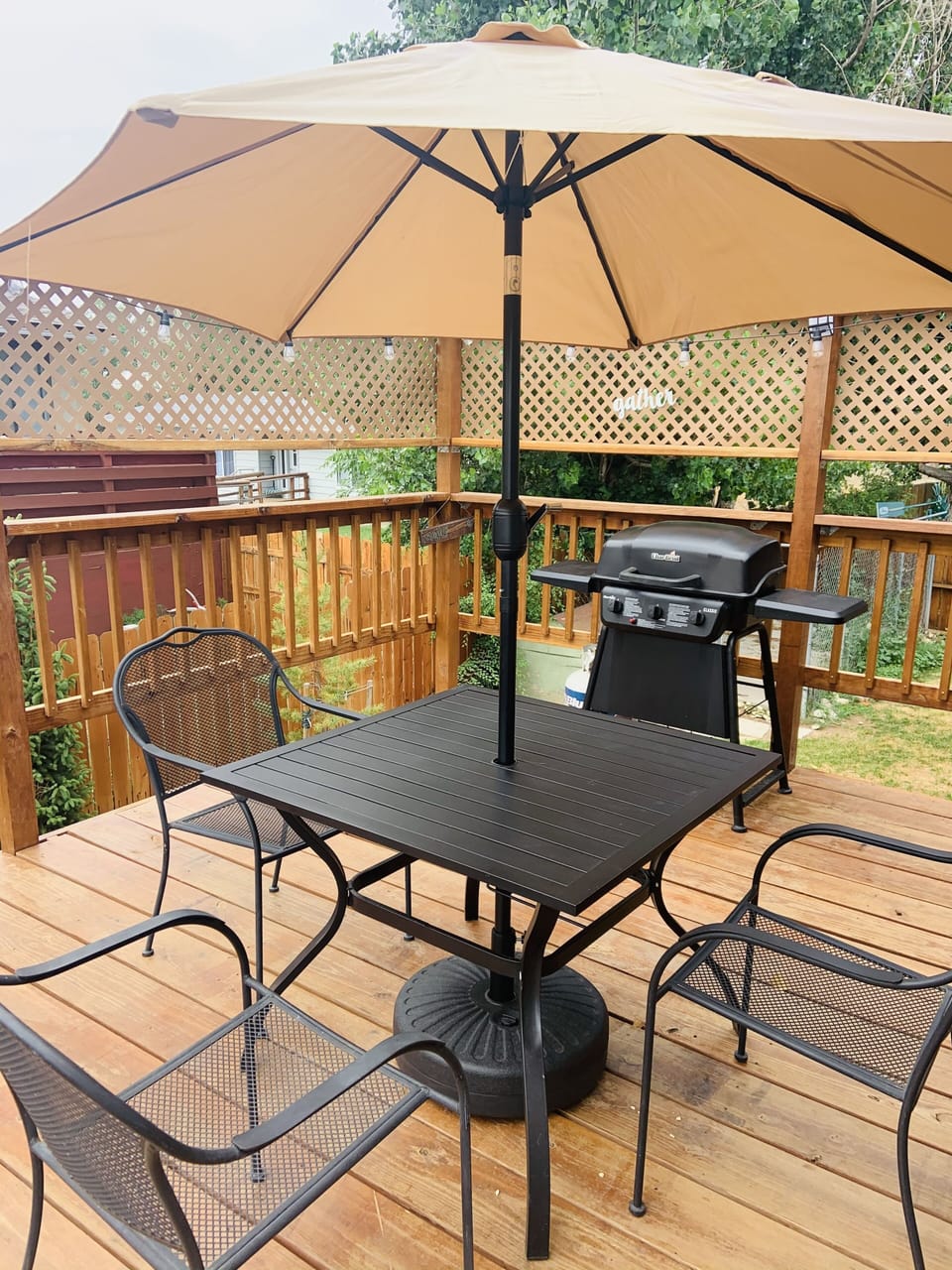 Outdoor dining