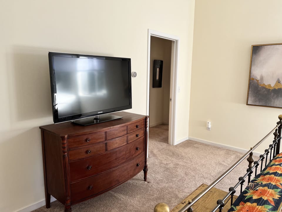 Master Bedroom with en suite walk in closet and extra large bathroom