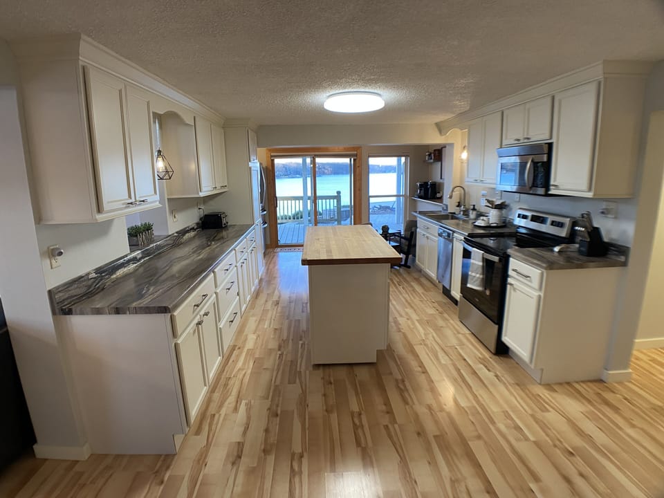 Large kitchen for plenty of room for additional cooks to assist.