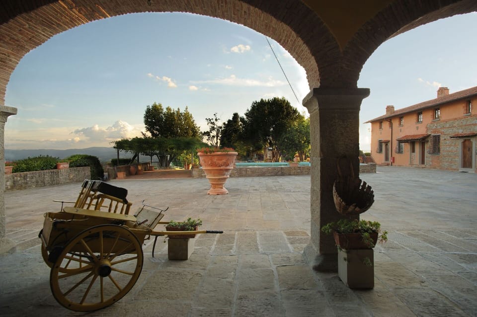 la-piazza-di-san-donato-reggello-multiproperty-external