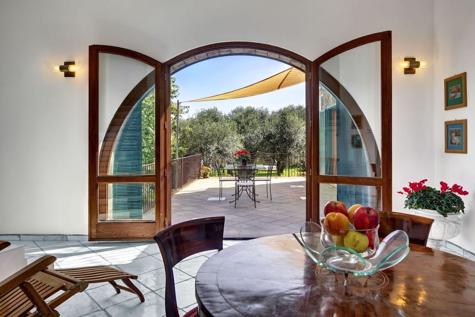 stony-villa-volcano-view-sant-agata-sui-due-golfi-villa-living-room