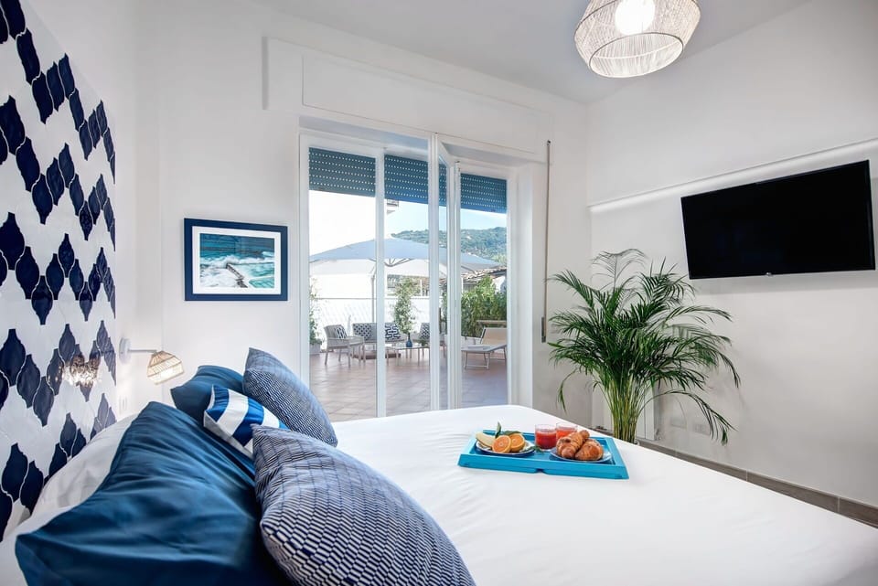 cacti-home-sorrento-apartment-bedroom