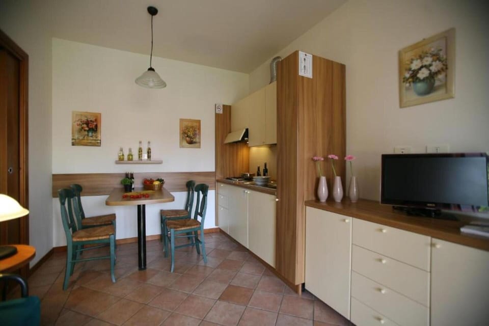 villaggio-colombare-sirmione-multiproperty-bilocale-comfort-2-living-room