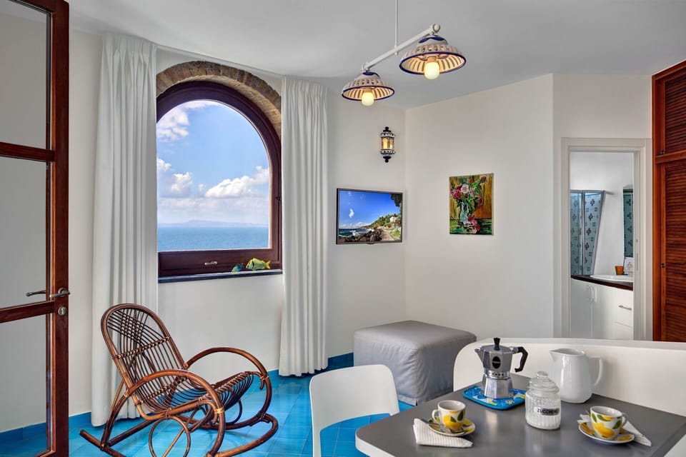 appartamento-lobra-massa-lubrense-apartment-living-room