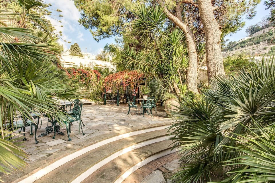 villa-prestige-50-capri-villa-garden