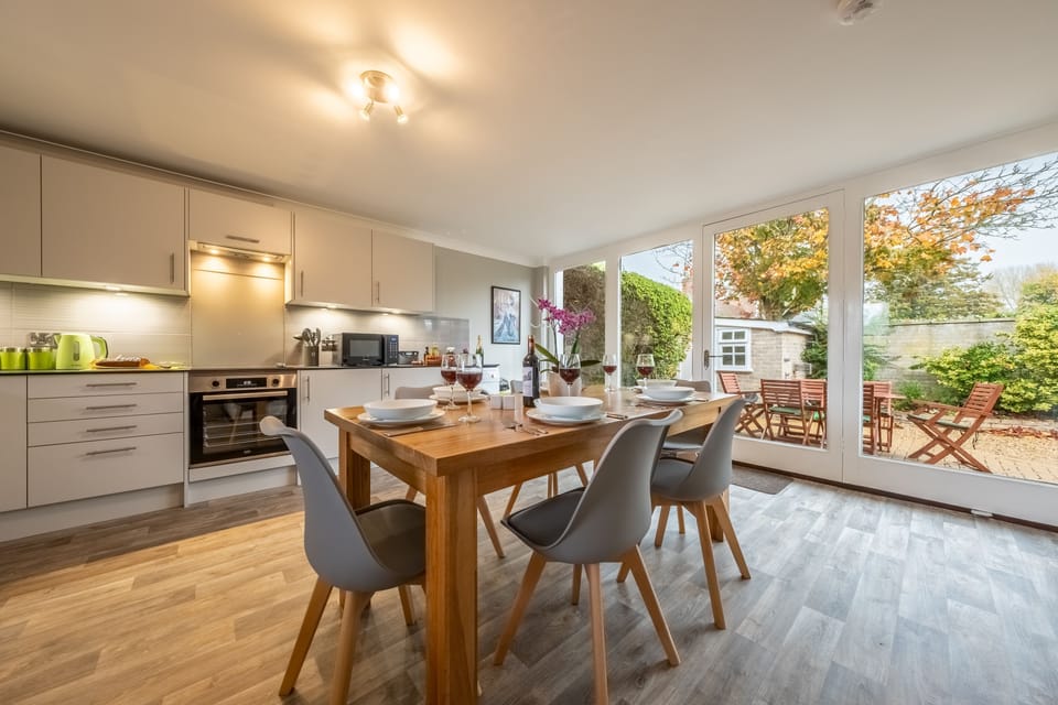 Ground floor: Fully-equipped for effortless countryside dining
