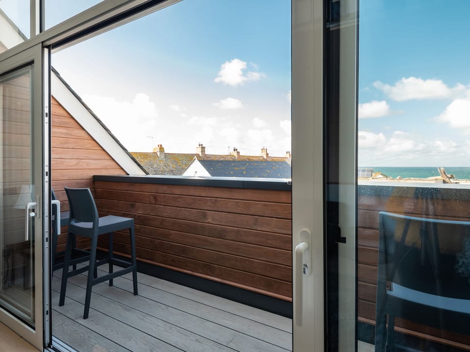 Cottage | Balcony