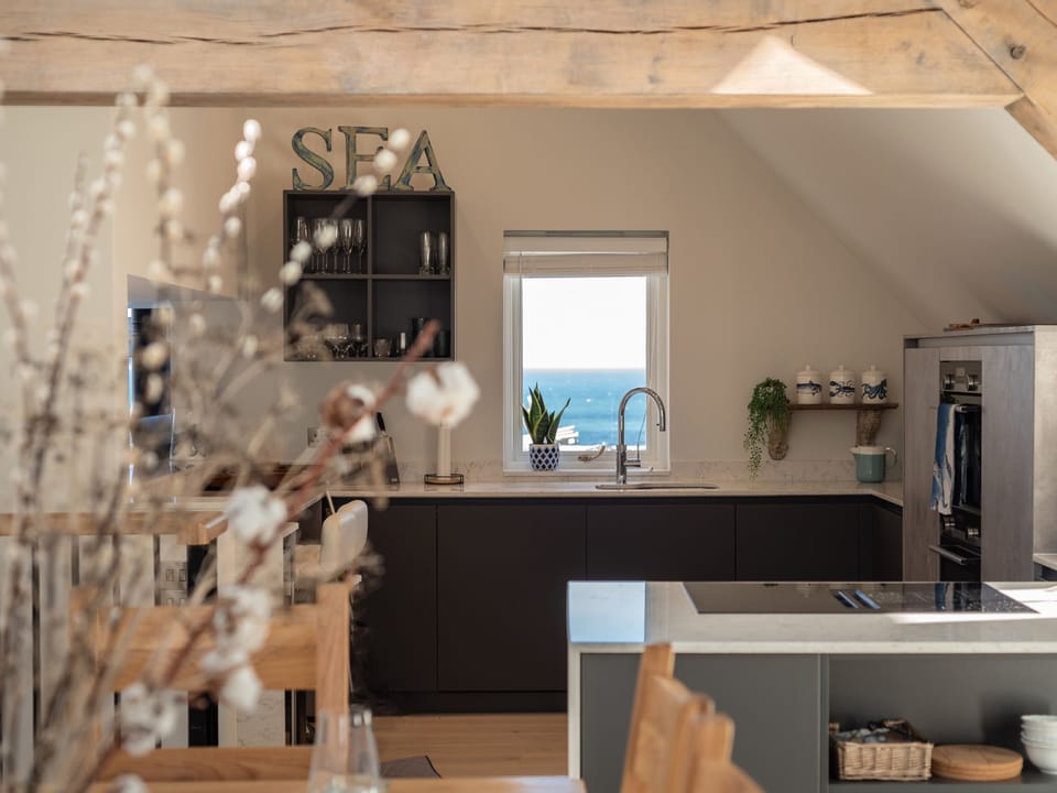 Cottage | Living room | TV