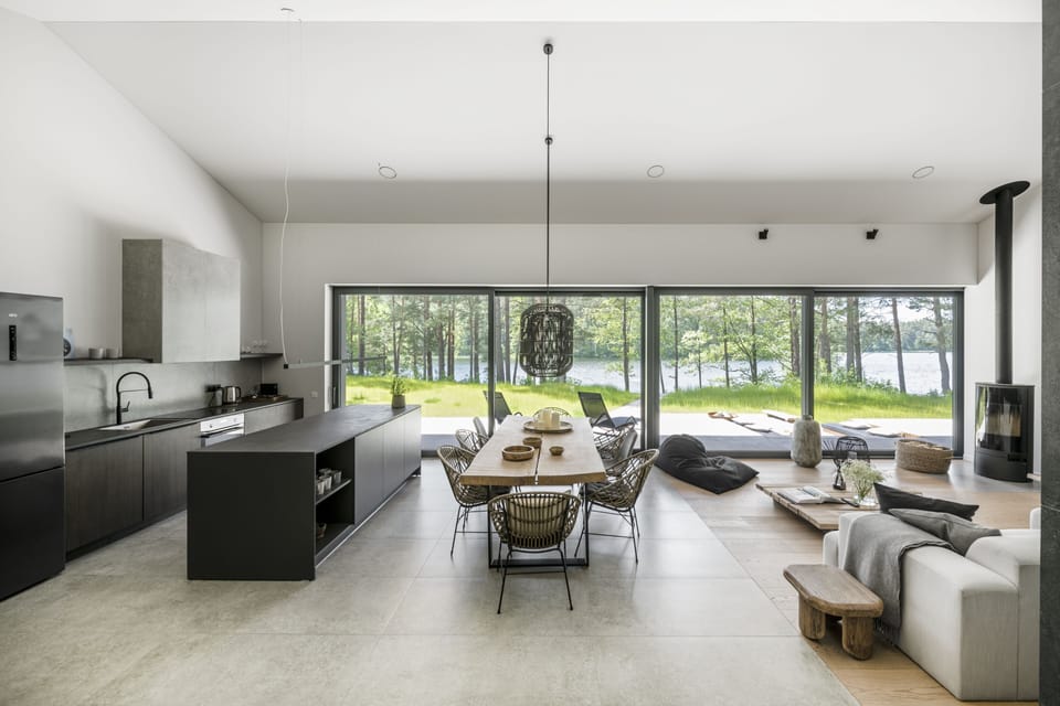 Luxury Villa | 4 bedrooms, premium bedding, blackout drapes, iron/ironing board