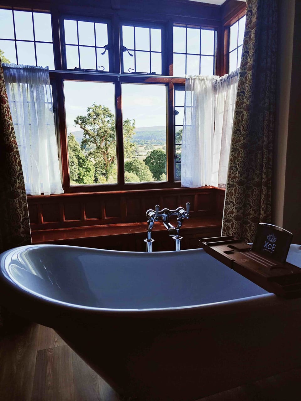 Romantic Double Room, Private Bathroom, Courtyard View (Kinsford) | Individually decorated, individually furnished, blackout drapes