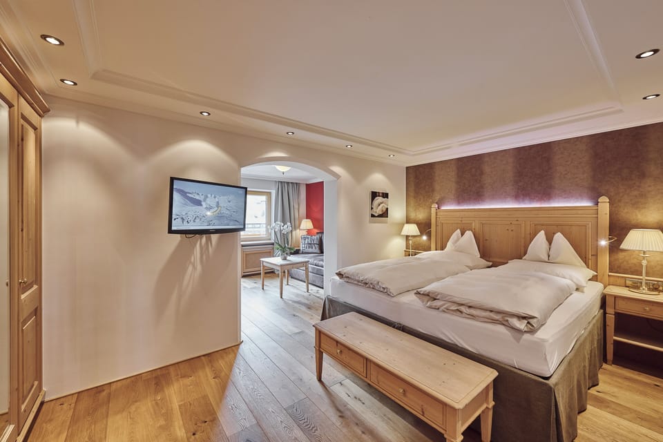 Superior Apartment, 2 Bedrooms, Sauna, Mountain View. | In-room safe, blackout drapes, soundproofing, free cribs/infant beds
