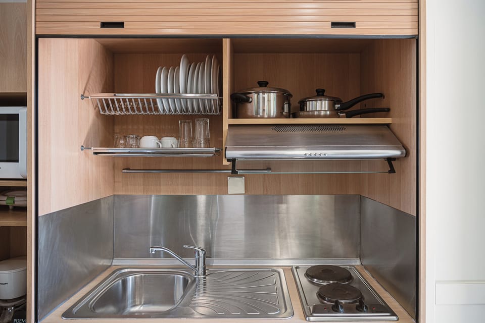 Superior Apartment, 1 Bedroom, Sea View | Private kitchen | Coffee/tea maker, mini-fridge, stovetop, electric kettle