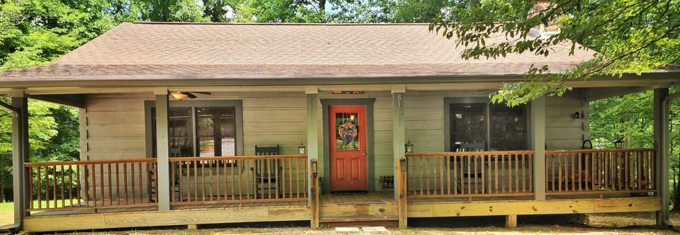 Welcome to The Knotty Pine!