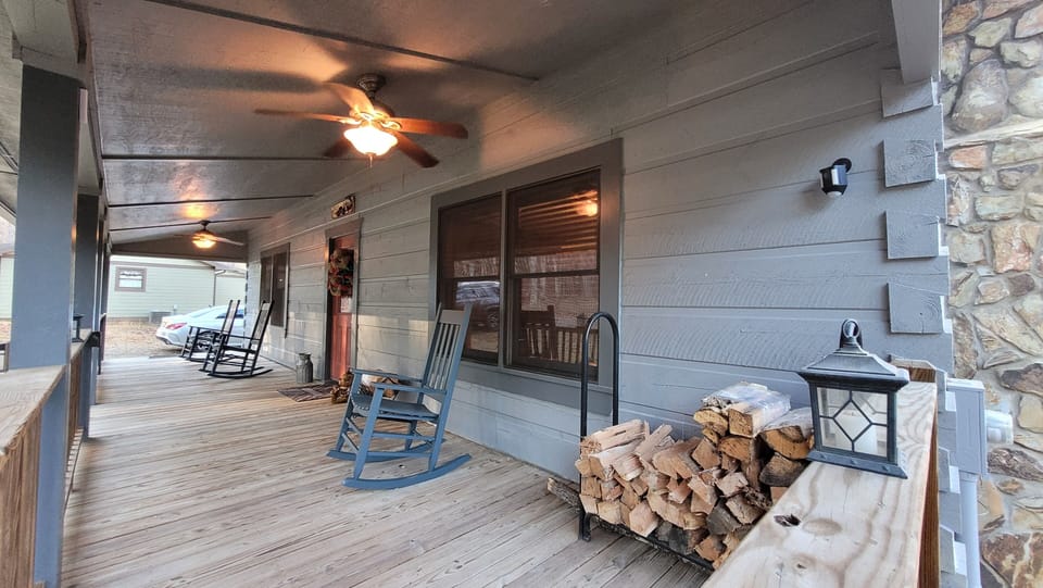 Complementary bundle of firewood provided for each nights stay! 