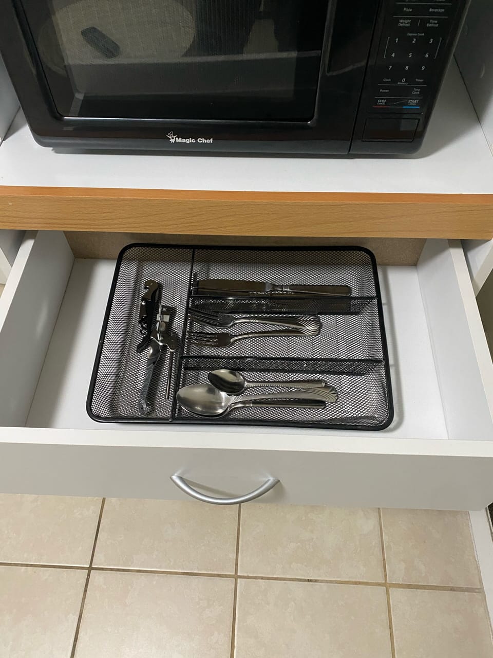 Utensils for eating 