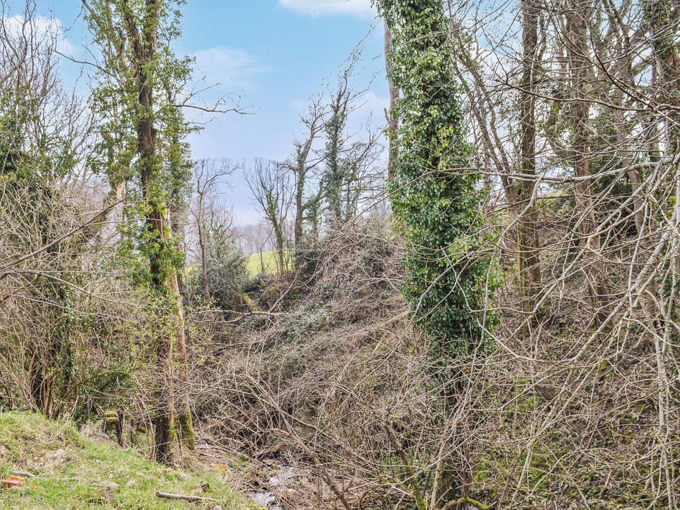 Double bedroom | Ty Bach Twt - Coity Bach, Talybont-On-Usk