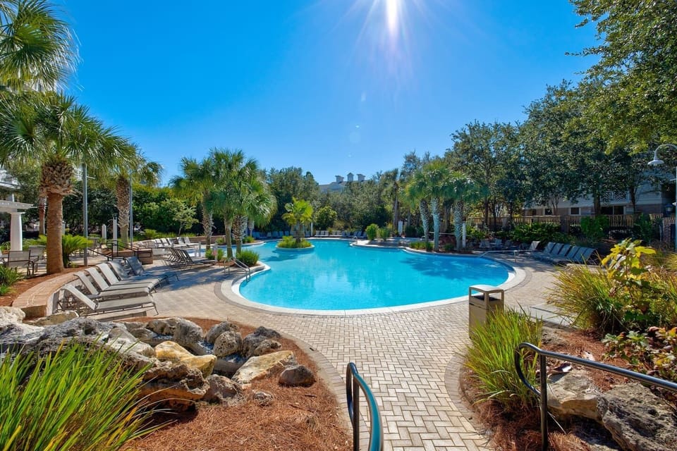 All Bahia guests have access to the large heated pool!