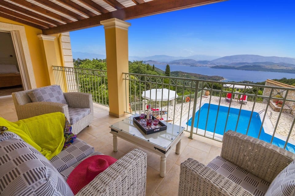 Villa Carollina image