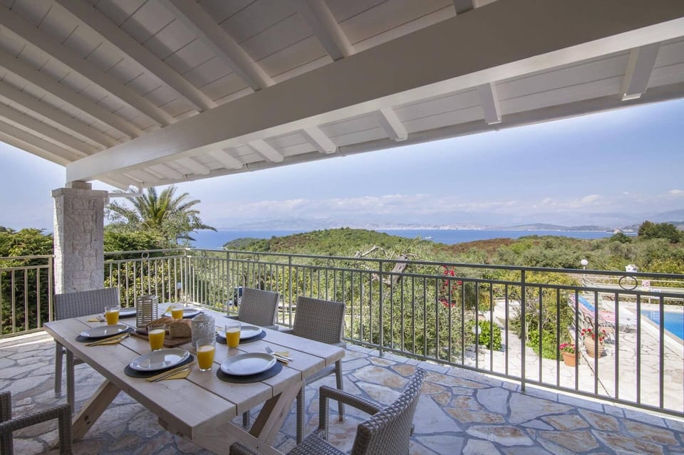 Villa Petra image