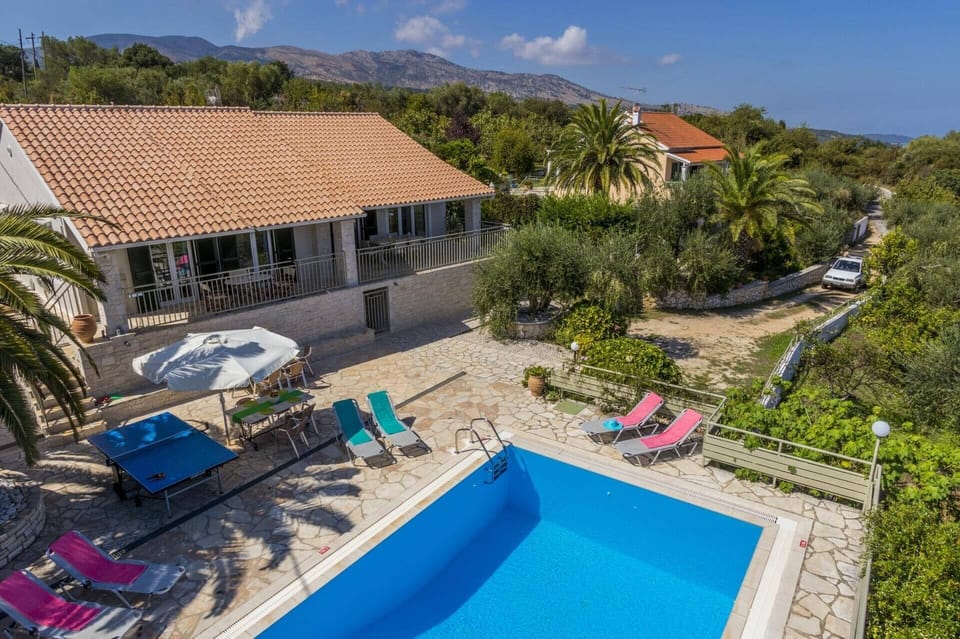 Villa Petra image