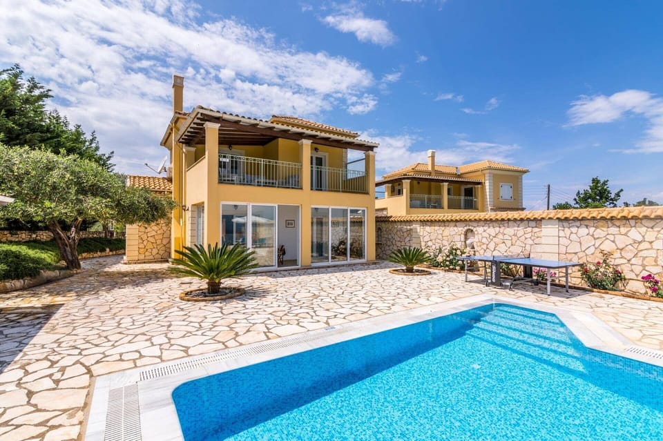 Villa Petrosa image