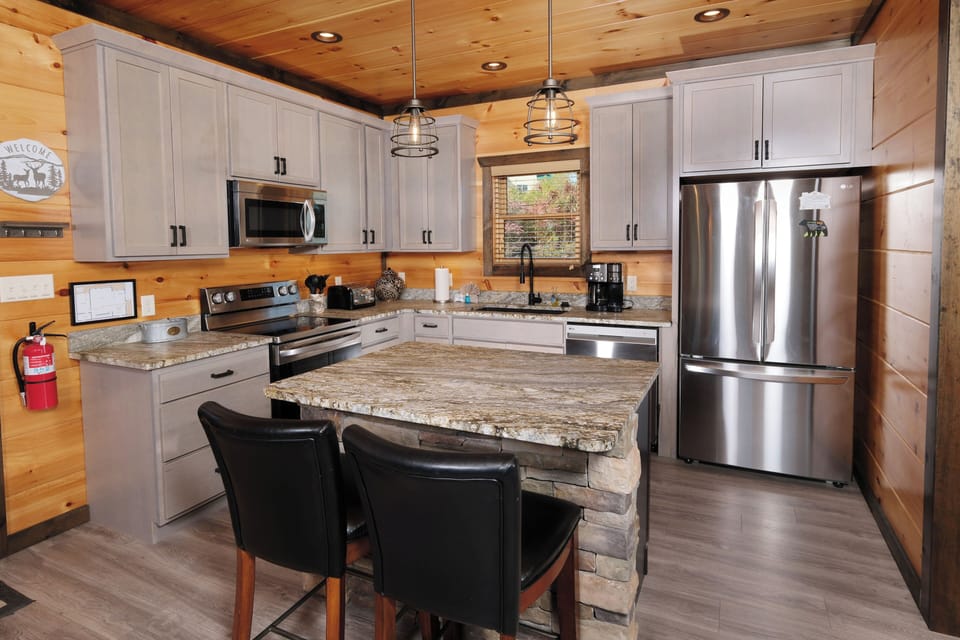 Well-equipped modern amenities for most of your meal prep needs!