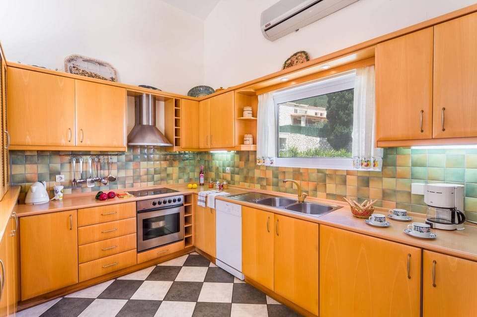 Villa Vrysoulla image