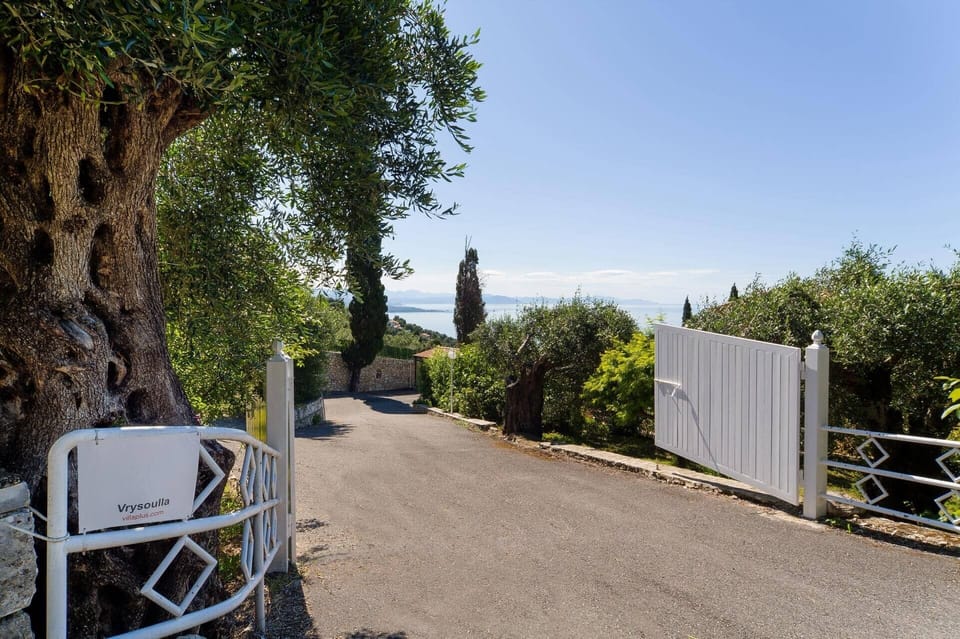 Villa Vrysoulla image