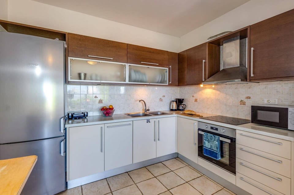 Villa Desire image