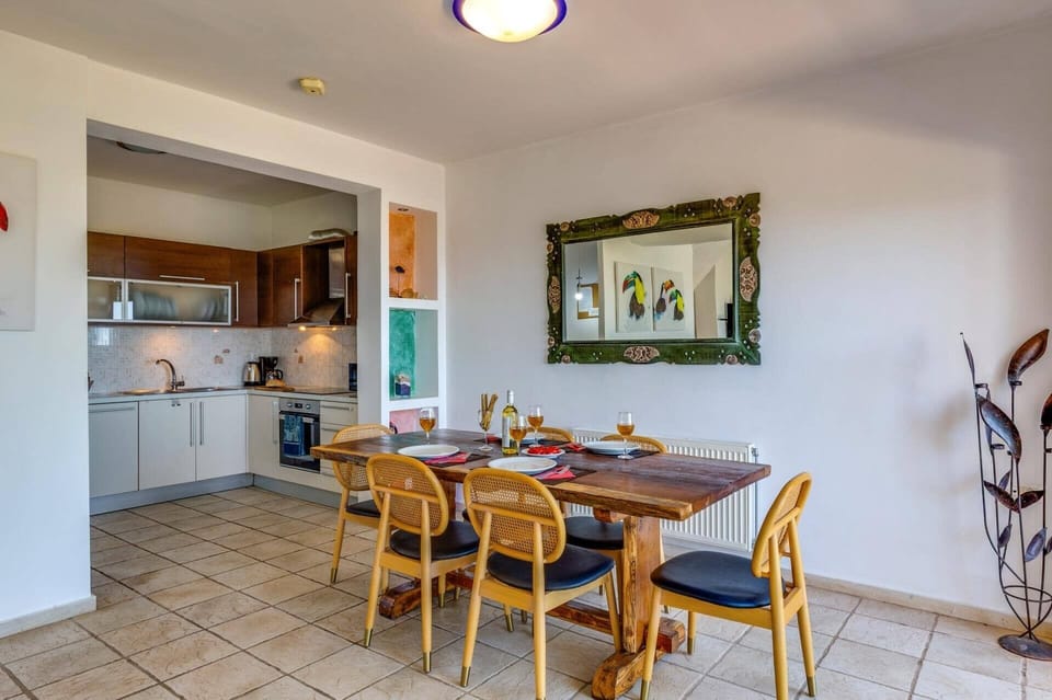 Villa Desire image