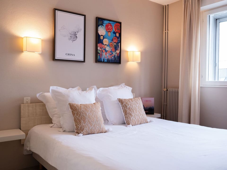 Classic Double Room | Memory foam beds, desk, laptop workspace, free WiFi