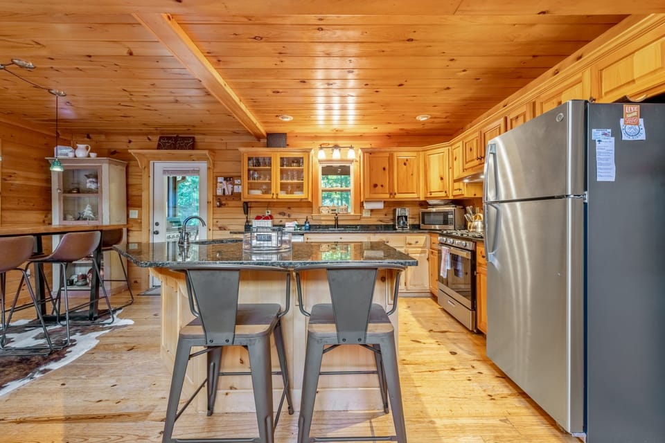 The Loose Caboose - Entry Level Kitchen