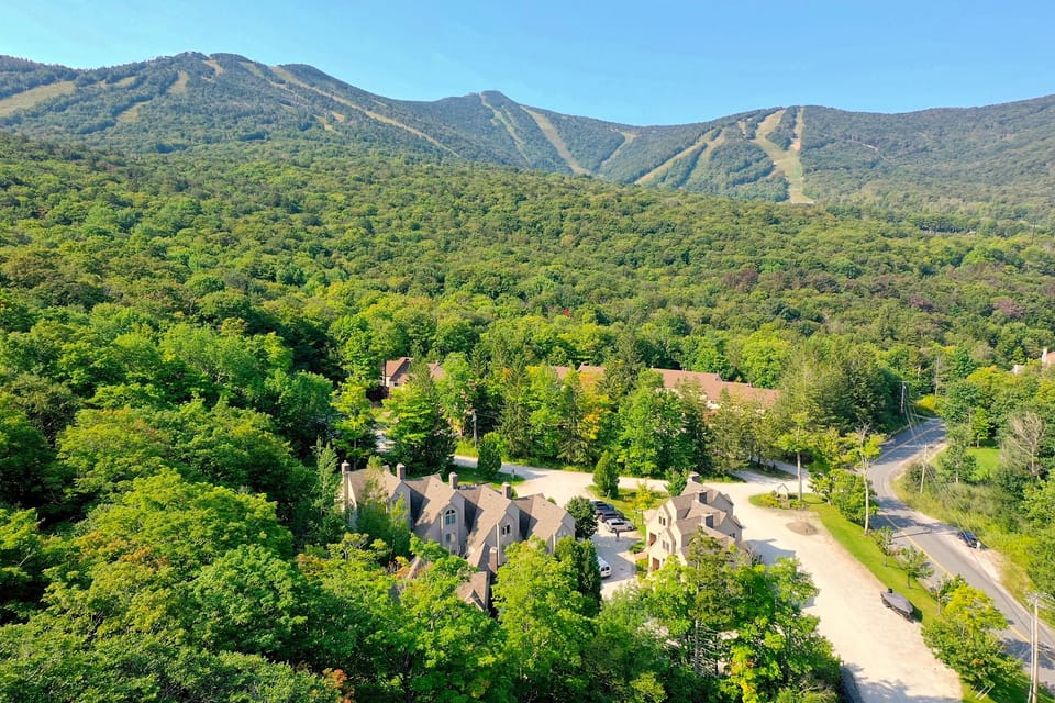 Aerial view of Killington and Fall Line