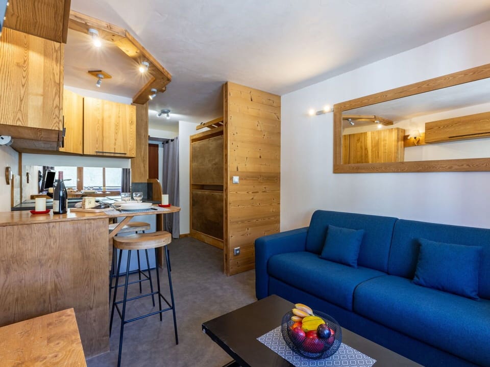 Table, Furniture, Property, Couch, Azure, Comfort, Interior Design, Wood, Countertop, Studio Couch