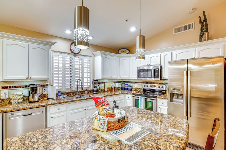 Kitchen | Fully Equipped | Cooking Basics | Breakfast Bar