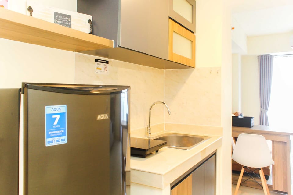 Room | Private kitchen | Fridge, stovetop, cookware/dishes/utensils