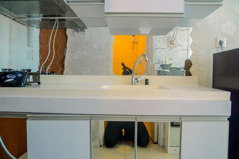 Room | Private kitchen | Fridge, stovetop, cookware/dishes/utensils