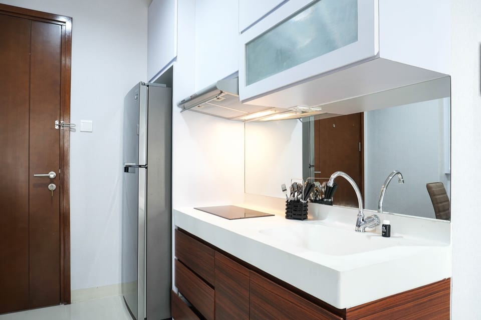 Room | Private kitchen | Fridge, stovetop, dishwasher, cookware/dishes/utensils