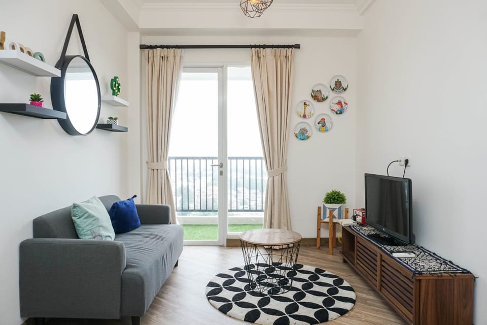 Room | Living area | TV